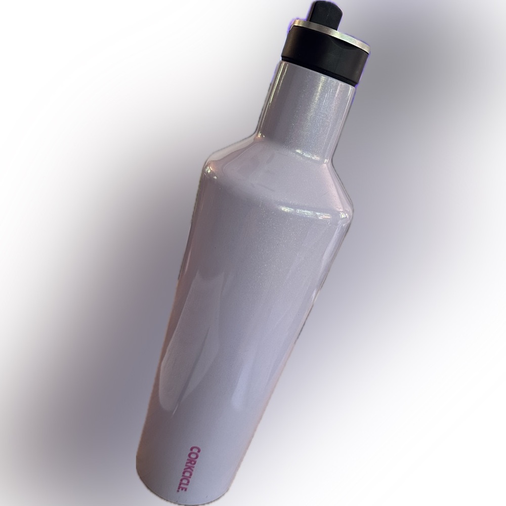 Corkcicle water bottle 25oz with pop up straw